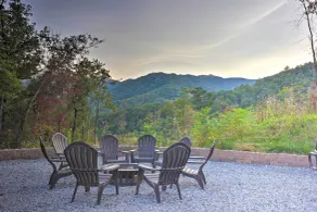 Family Holiday Retreat! Mtn-View Blue Ridge Home - Interiør