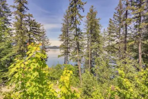 Lake Access + Water Views: Bottle Bay Family Home! - Innvendig