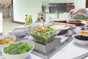 Holiday Inn Yanbu by IHG - Restaurang