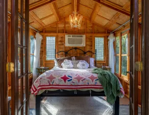 Savannah's Meadow - Room