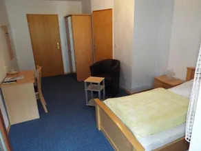 Hotel garni Zum Reinhardswald - Værelse