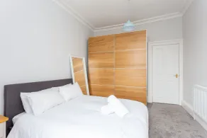 Silver Lining - Luxury New Town Apartment - Værelse