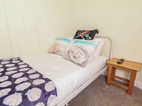 Cody Lodge - Rom