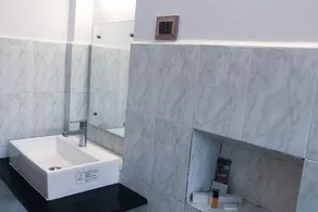 Hotel Kaveri - Bathroom