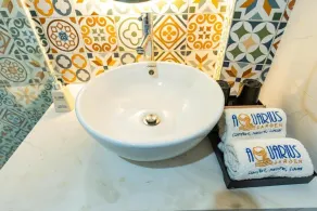 Aquarius Garden - Bathroom