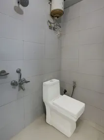 Hotel O Dadri Main Road Greater Noida - Baño