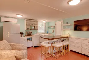 Fish & Hike: Lakeside Poconos Retreat, Unit 3 - Interiør