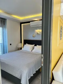 ONLY ONE Suites & Residences - Rom