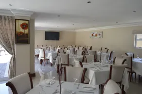 Lakeview Boutique Hotel & Conference Center - Restaurant