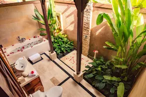 Villa Neyang - Bathroom