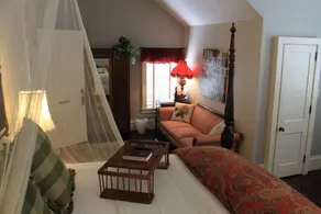 Grand Magnolia Ballroom & Suites - Room