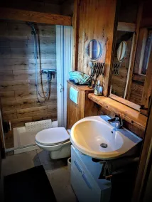 Mobil-home avec jardin, sauna et barbecue - Salle de bain