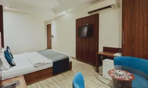 FabHotel The Kailash Dev - Nr Adarsh Nagar Metro - Room