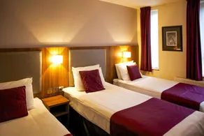 Quality Hotel Hampstead - Room