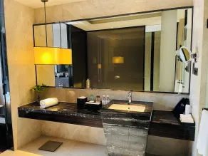 Maanshan Wanda Realm Hotel - Bathroom