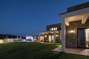 Terra Olivia Luxury Villas and Suites - Vista do quarto