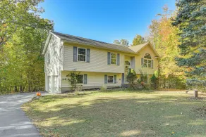 Hike, Ski & Explore: Otisville Retreat w/ Yard! - Interiör