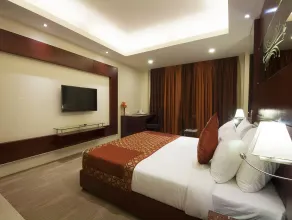 Hotel Golden Grand - Room