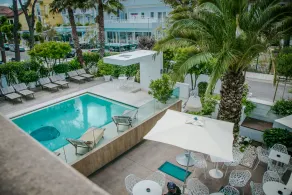 Hotel Select Suites & Spa - Apartments - Vue de la chambre