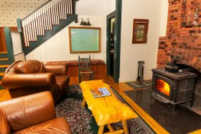 Trail's End Inn - Lobby sitting area