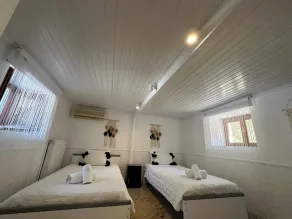 IRIS Boutique Rooms - Camera