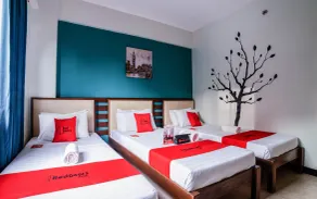 RedDoorz Plus near Rizal Junction - Chambre