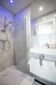 Hotel Villa Eva - Baño