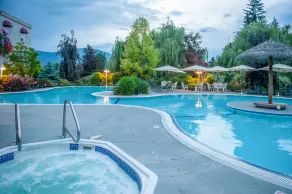 Hilltop Inn - Salmon Arm - Piscine