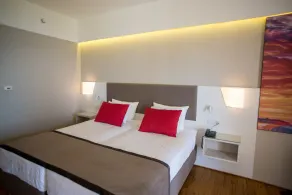 Ramada Plaza by Wyndham Thraki - Chambre