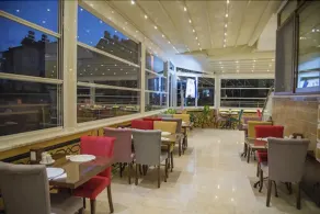 Kayı Hotel - Restaurante