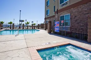 Holiday Inn Express Fresno South by IHG - Piscine