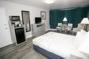 Anchor Beach Inn - Chambre