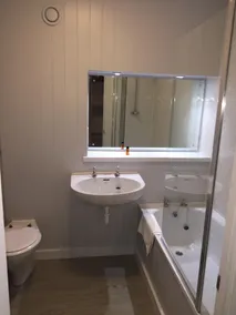 Blue Bell Lodge Hotel - Bathroom