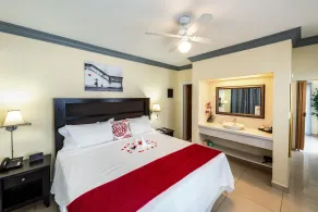 Baker's Suites - Room
