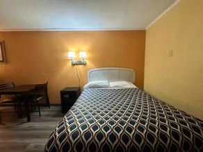 Loyalty Inn Rockingham - Room