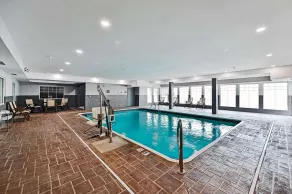 Country Inn & Suites by Radisson, Bloomington-Normal Airport, IL - Piscine