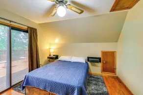 Peaceful South Holston Lake Cabin w/ Dock & Deck! - Innvendig
