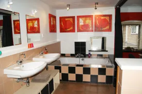 Bed&Breakfast Maasland - Bathroom