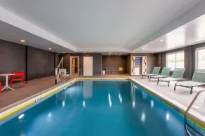 Tru by Hilton Radford, VA - Piscine
