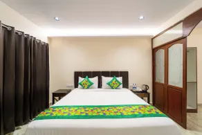 Treebo Grand Royale Eco Residency with Pool - Room
