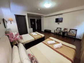 D'Japanese Tunnel Family Resort - Room