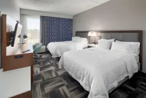 Hampton Inn Louisville - Northeast - Room