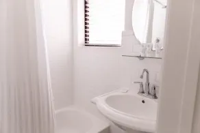 Hotel El Capitan - Bathroom