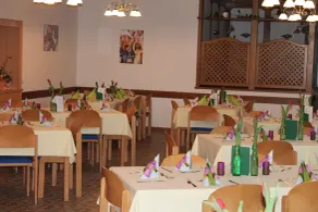 Eduard-Heinrich-Haus, Hostel - Restaurang