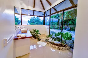 Akua Suites Ocean View - Salle de bain