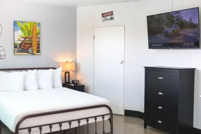 Sea Jay Motel and Marina - Chambre
