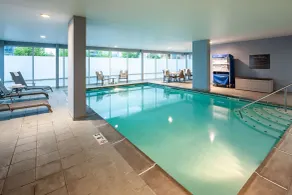 Hampton Inn & Suites St. Louis at Forest Park - Piscine