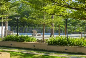 Global Village Luxury Resorts - Piscina