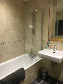 Zahnbürste Apartments - Ipswich Quayside 2 Bed 2 Bath Duplex mit Parkplatz - Badezimmer