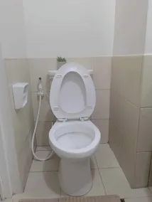Tranquil 2-Bedroom Apartment with Shared Pool in Davao City - Salle de bain